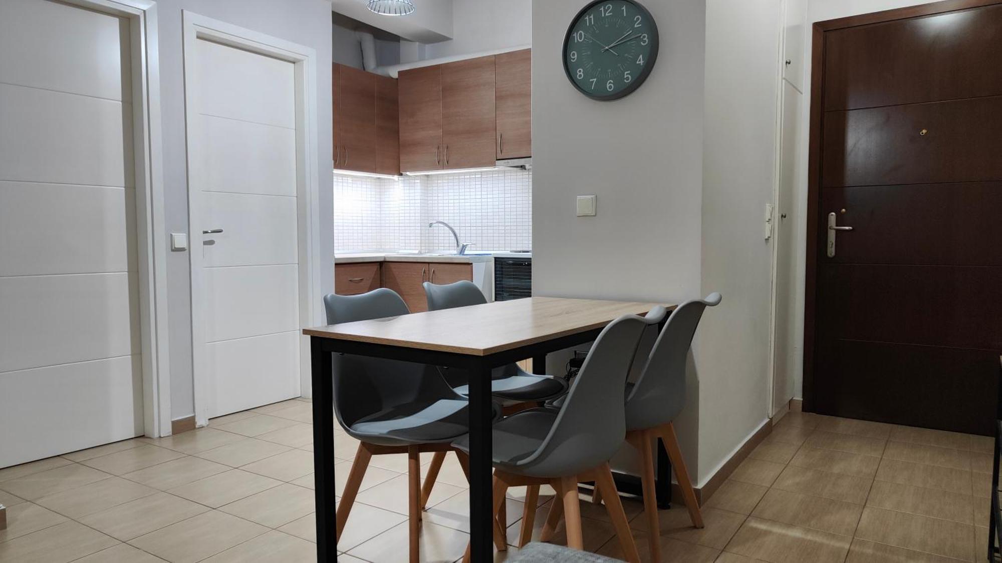Rock & Roll 1 - Modern Apartment In Trikala Extérieur photo